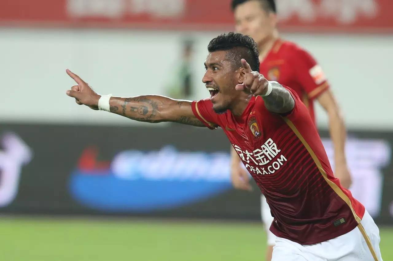 保利尼奥恒大内马尔巴塞罗那,保利尼奥和c罗