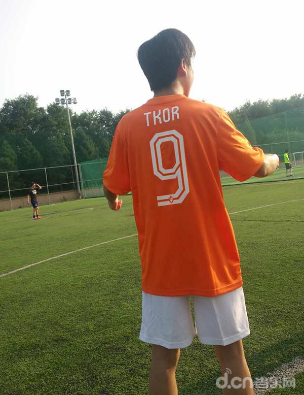 年少多好朋友多好，足球小将的《奇迹》青春诗