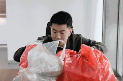 东南亚最好吃的虾片牌子,新加坡餐厅里的虾片