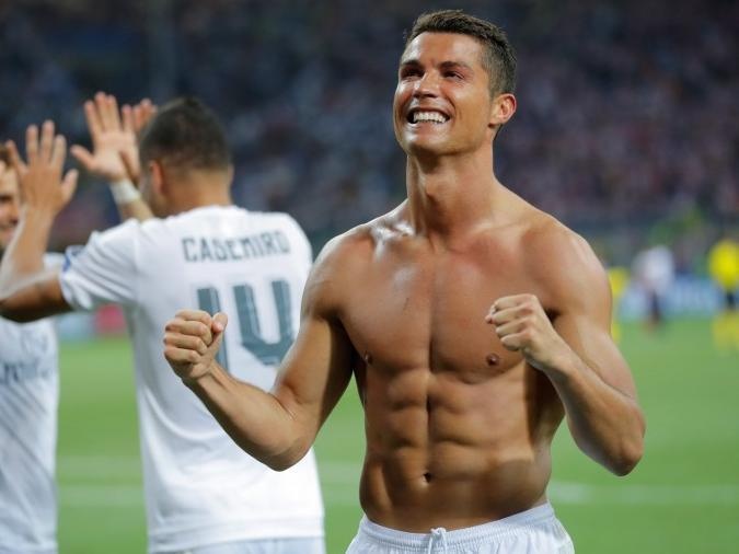 C罗不纹身,不喝酒不吸烟,这样的好榜样哪里去找?