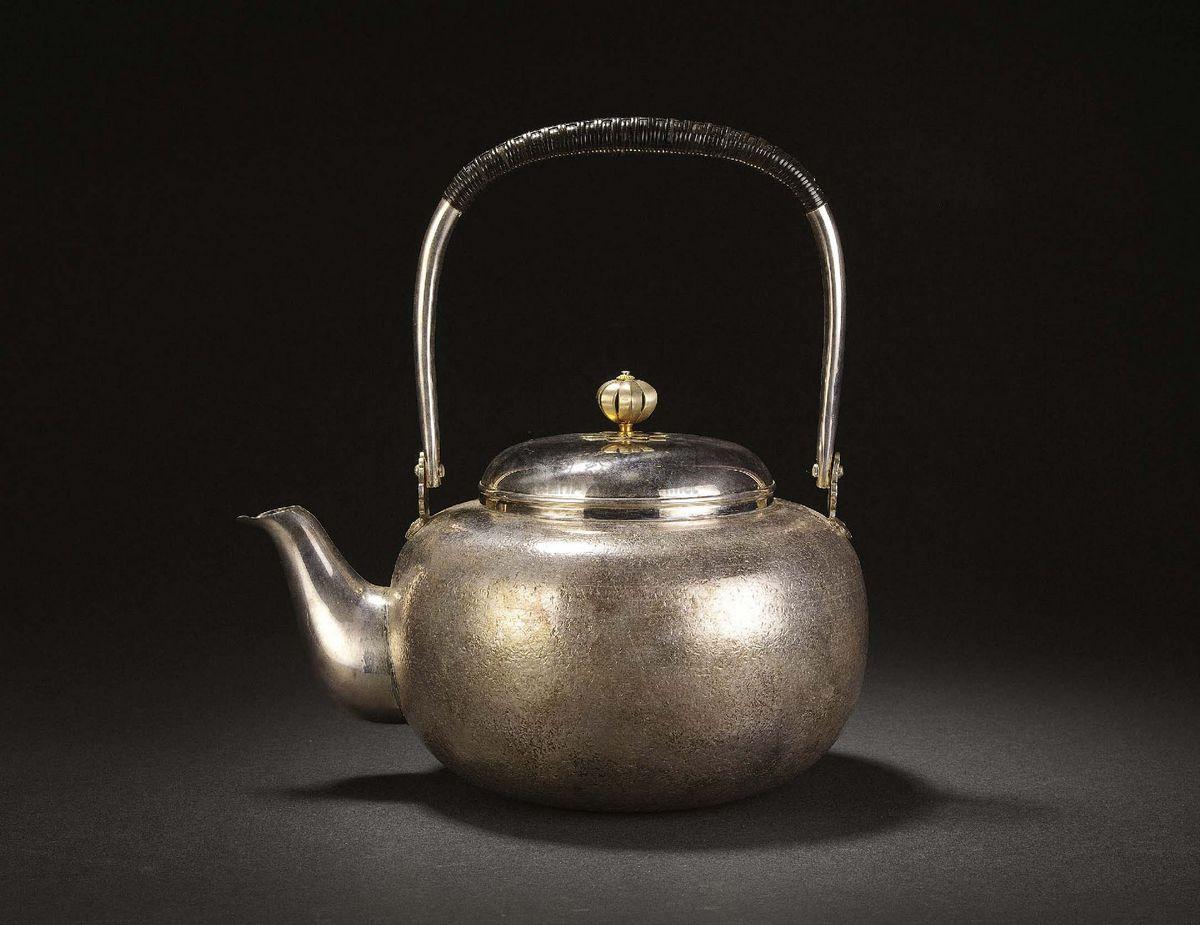 银壶养生小妙招,银壶泡茶的营养