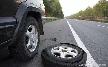 新手开车跑高速应该注意什么,新手第一次走高速需要注意什么