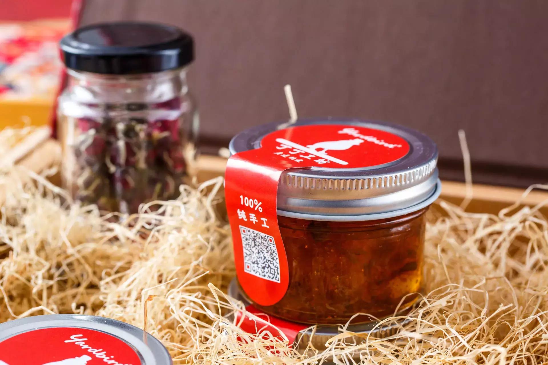 火了，全天津美女都在吃他做的燕窝，价格亲民不傲娇！月销3000份