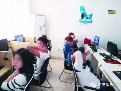 湖北大学生家暴女生,湖北一女大学生被家暴