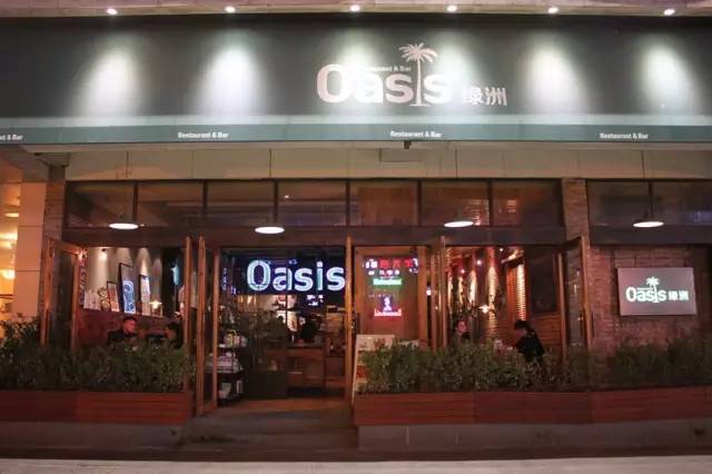 家附近居然藏着这么一家露天餐厅,市中隐藏的特色餐厅