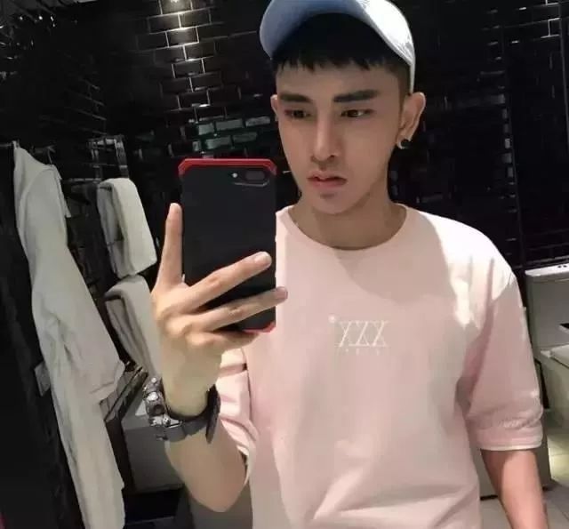 丑男整容变帅哥对比照,长得太丑了找不到老婆