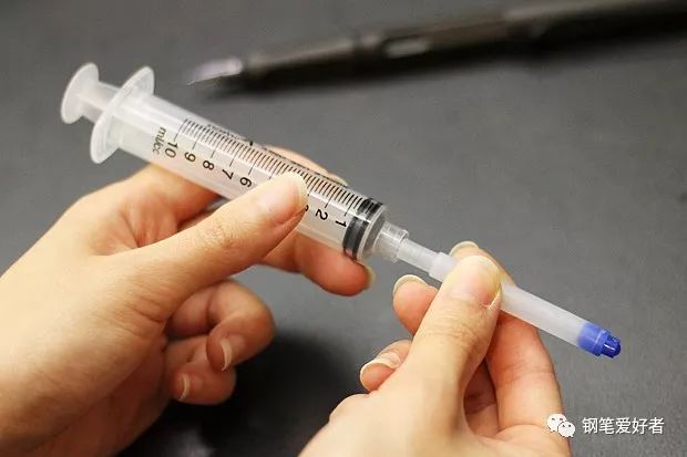 钢笔怎么在不拆卸的情况下清洗,钢笔保养小技巧之怎样清洗钢笔