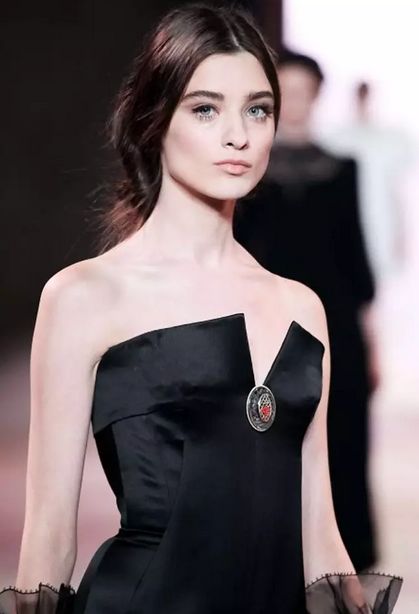 吴佩慈巴黎高定时装,吴佩慈高定礼服