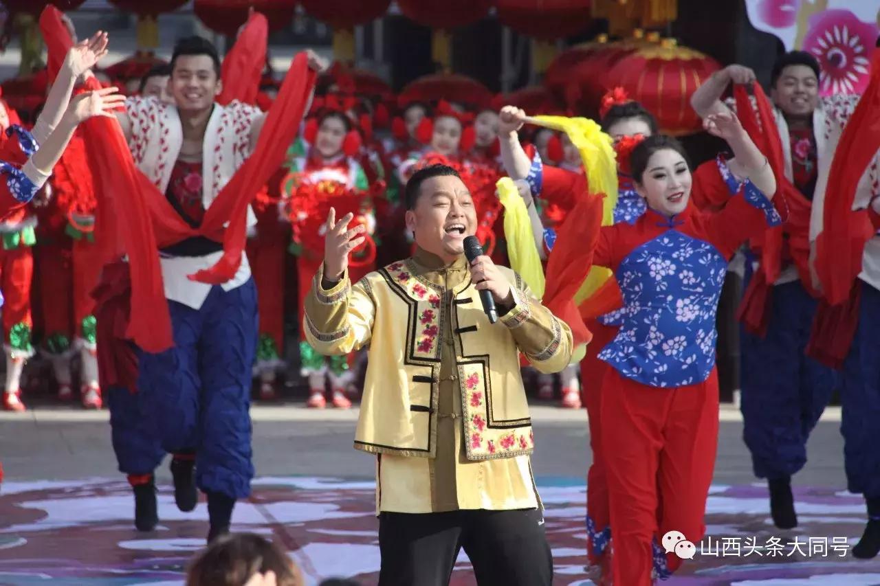 偶遇阎维文朱迅,朱迅东西南北贺新春是春晚吗