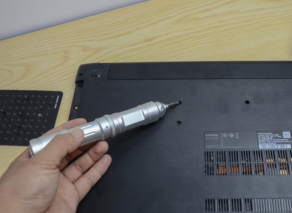 笔记本升级固态硬盘不用电脑,笔记本升级固态硬盘不重装系统