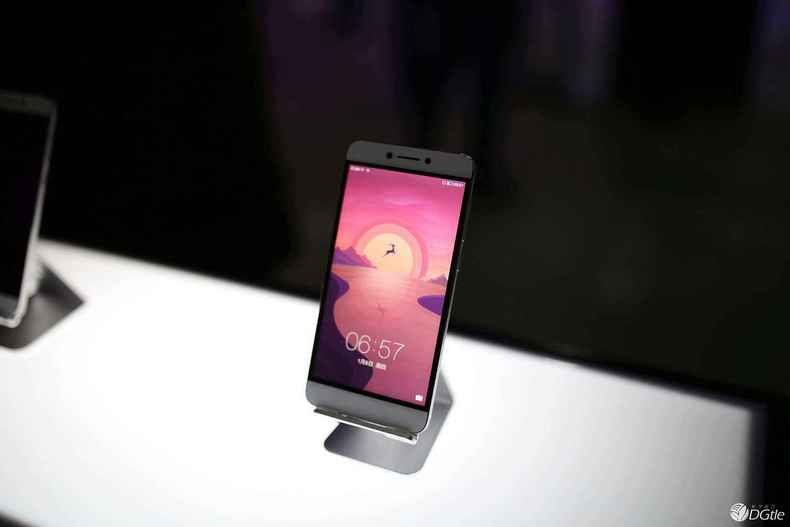 1千块钱买什么手机好啊,1千5左右最值得入手的手机