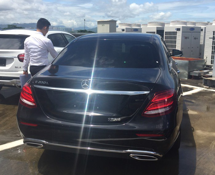 16年奔驰e200l二手车立标多少钱,花50万买奔驰e划算吗