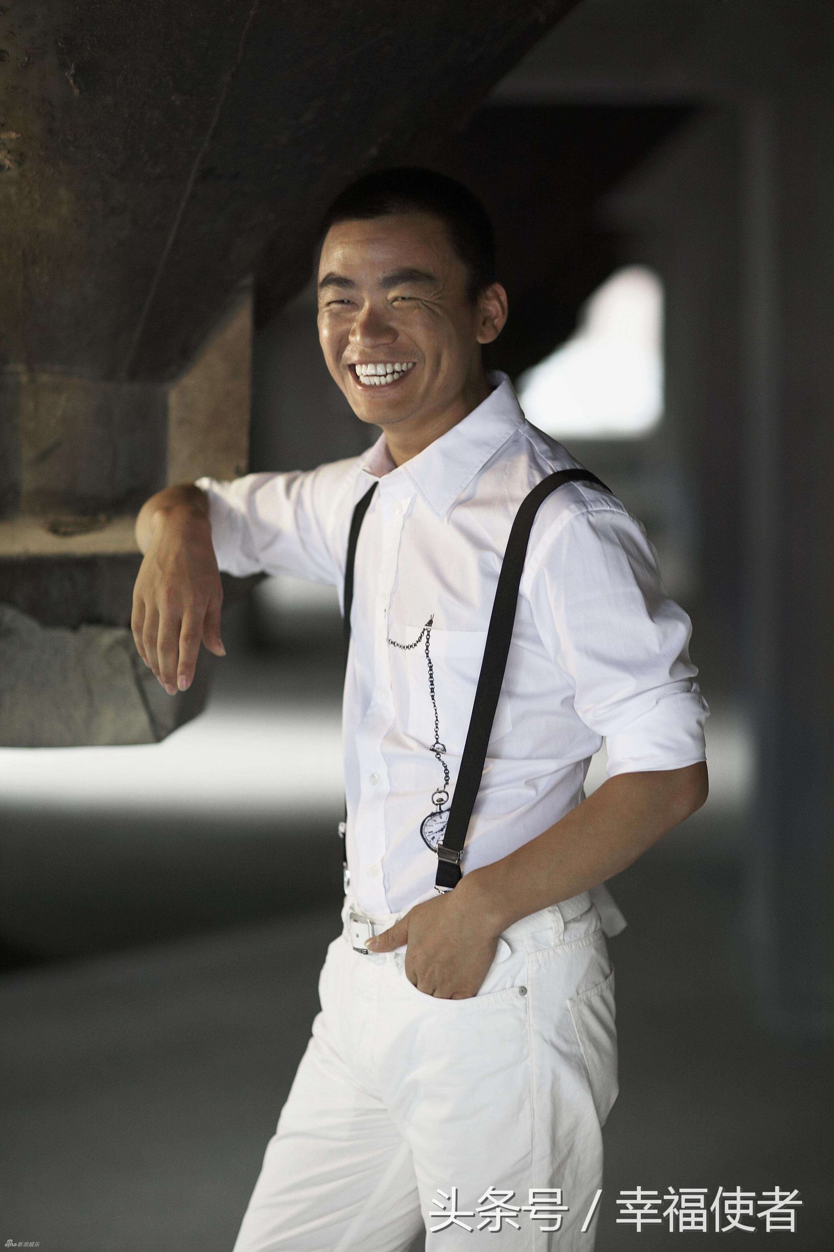 王宝强五行属木火,王宝强早年运势