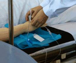 这是个什么情况？年轻小伙抱着牛奶狂喝不停？