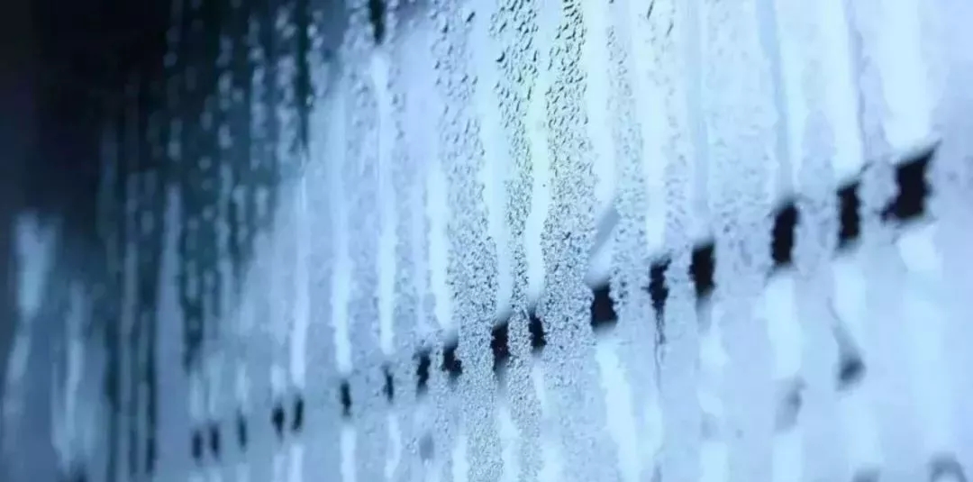 窗户玻璃内部起雾处理方法,双层玻璃窗户进水起雾解决图示