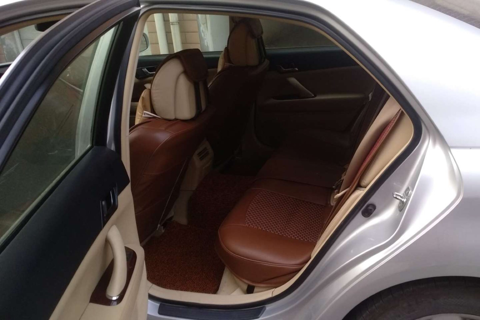 十万淘车,绝版丰田锐志v6