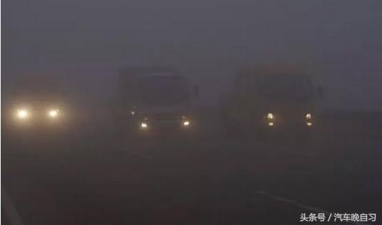 前大灯太暗如何解决,升级原厂高配大灯可以年检吗