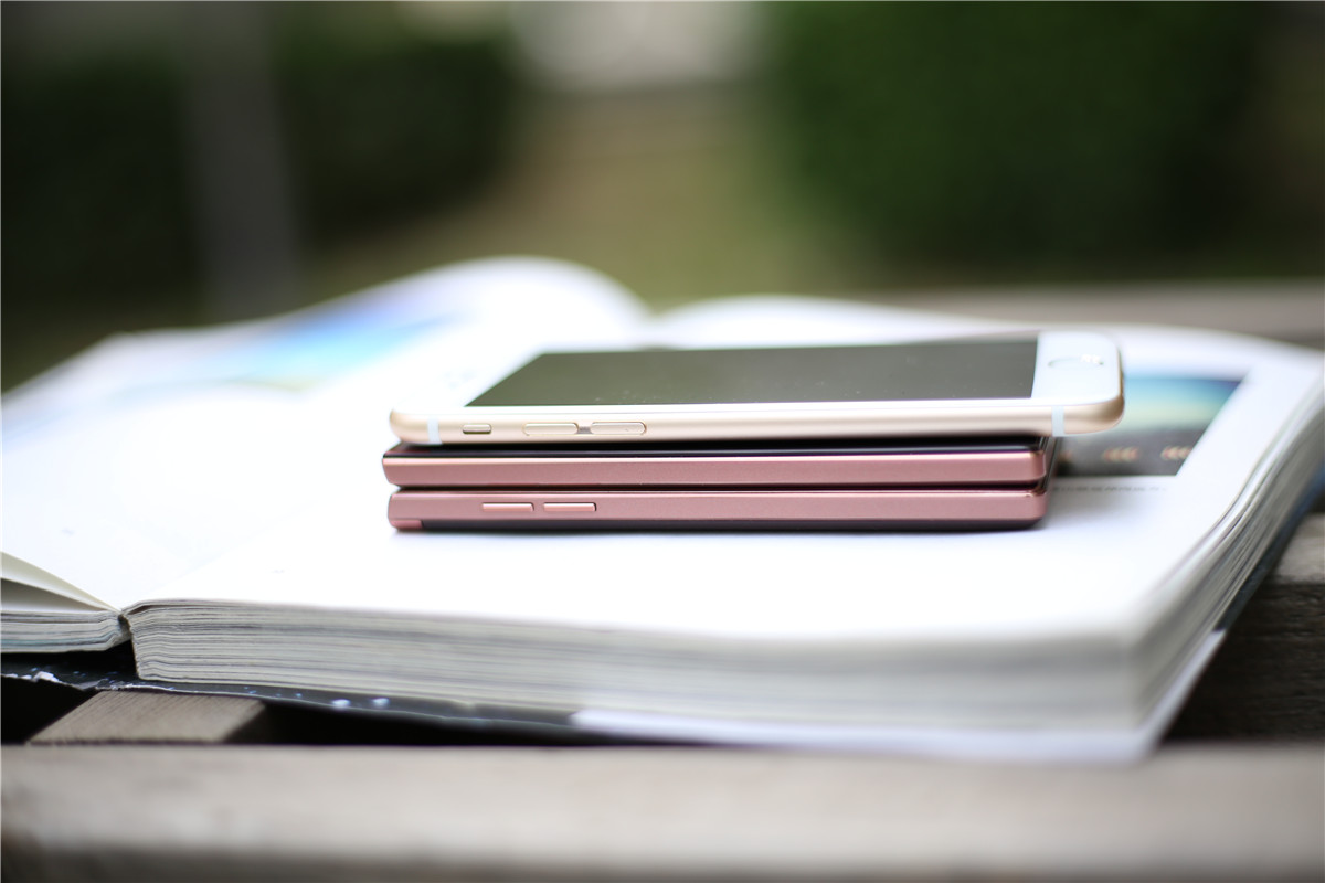 金立w2017翻盖手机价格,金立翻盖手机与三星哪个好