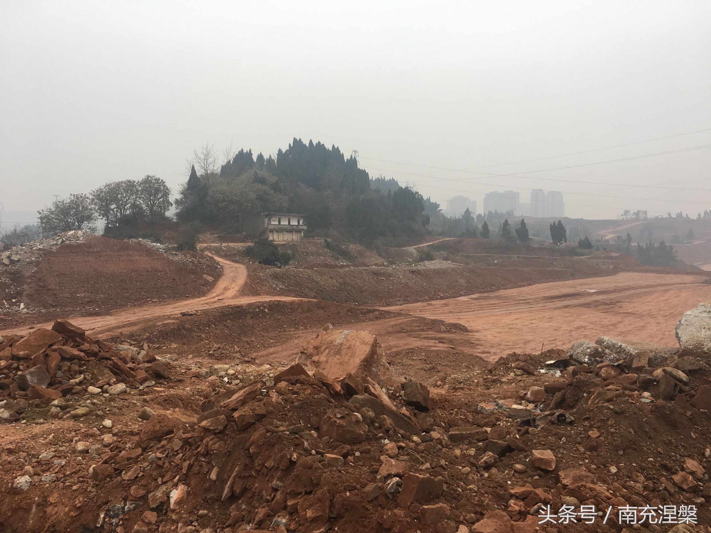 南充市顺庆区国道212线截弯取直工程：快速推进，日新月异