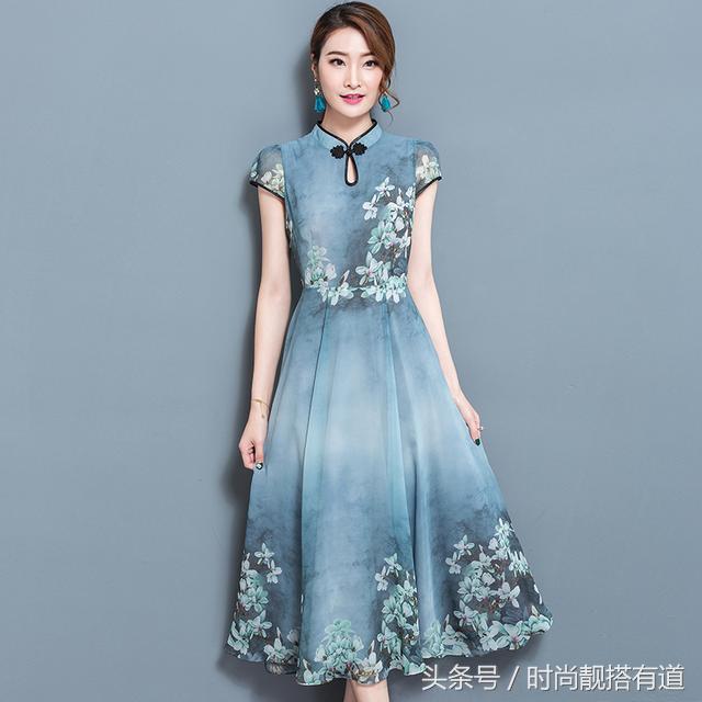 北京的小姨最会网购，专挑真丝连衣裙，第一款原598特价68元