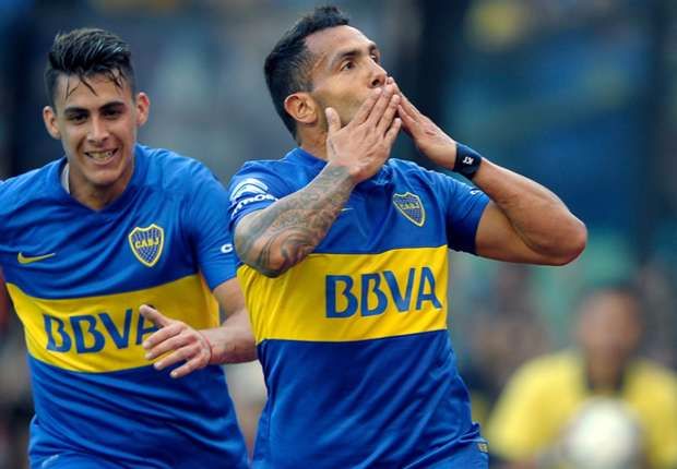 都是足坛浪子,小罗留下一段段传奇!他,留下一滩滩唾弃!