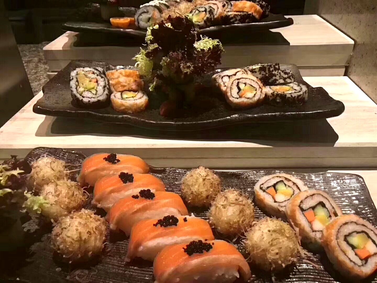 附近的旅游景点温泉自助餐一体,附近吃喝玩乐一体的温泉