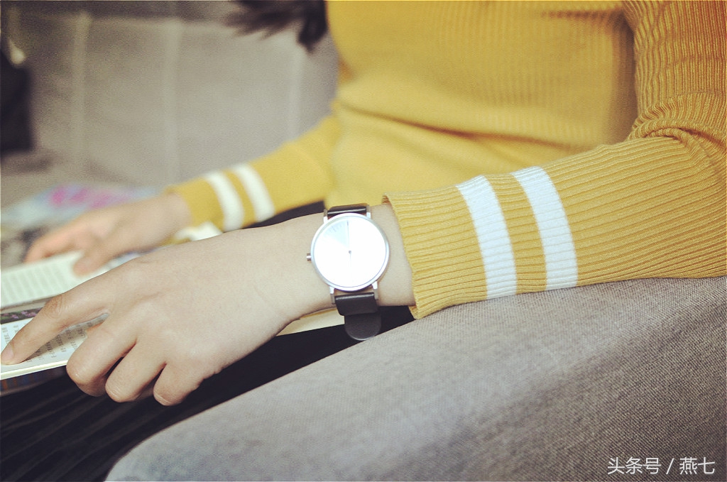 特别好用的手表非智能,一款没有指针的机械手表