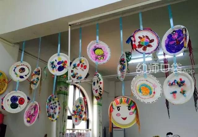 幼儿园废旧纸箱走廊环创吊饰双面,用废旧物品做关于冬天的手工吊饰