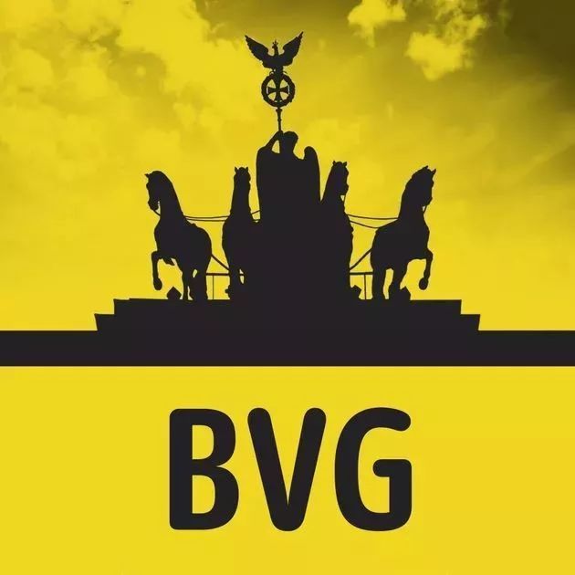 办地铁年卡，免费送阿迪达斯限量版运动鞋，鞋子还长得挺好看！