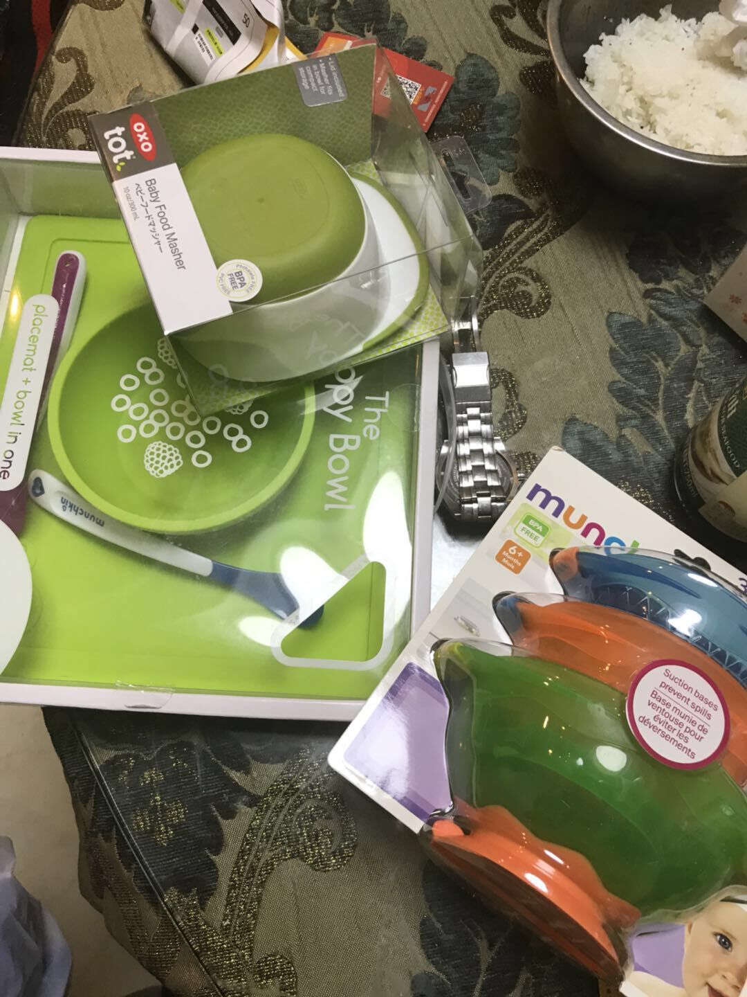 新手宝妈要买哪些母婴用品,最受宝妈欢迎的八大母婴用品