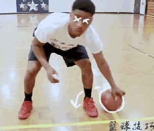 篮球10大必学技巧教学,篮球左手转身教学