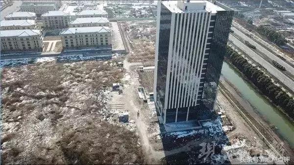 钱宝*局骗**揭露，价值100亿项目荒草丛生，还欠300亿未兑付