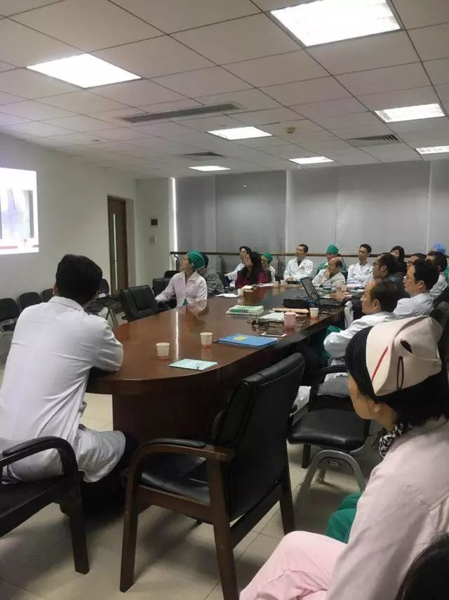 微新闻｜心脏“阀门”关不紧，专家妙手装“新门”——华南中医系统首例！广东省中医院完成经心尖微创主动脉瓣置入术（TAVI）