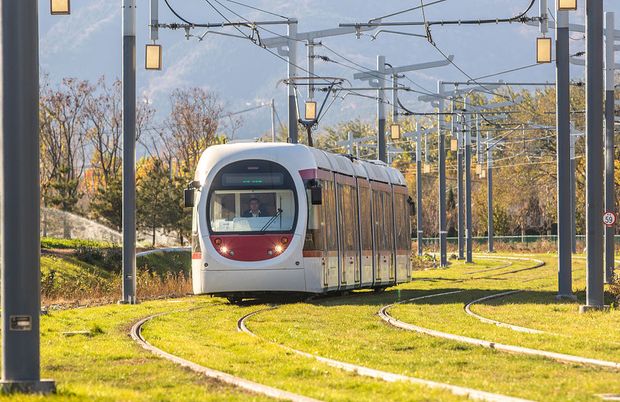 路通了,路通了水清了环境美了