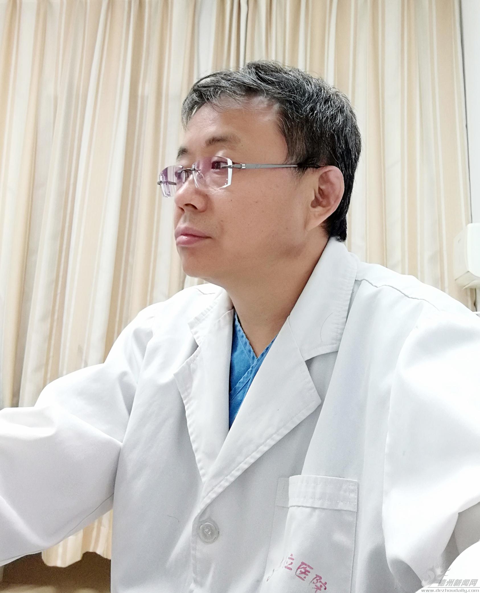 张俊勇：妙手解疾患镜下天地宽