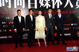 中国超模明星足球队视频,中国超模综艺走秀