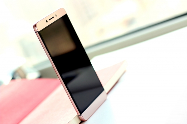 乐视手机max2评测,全新未拆封乐视乐max2