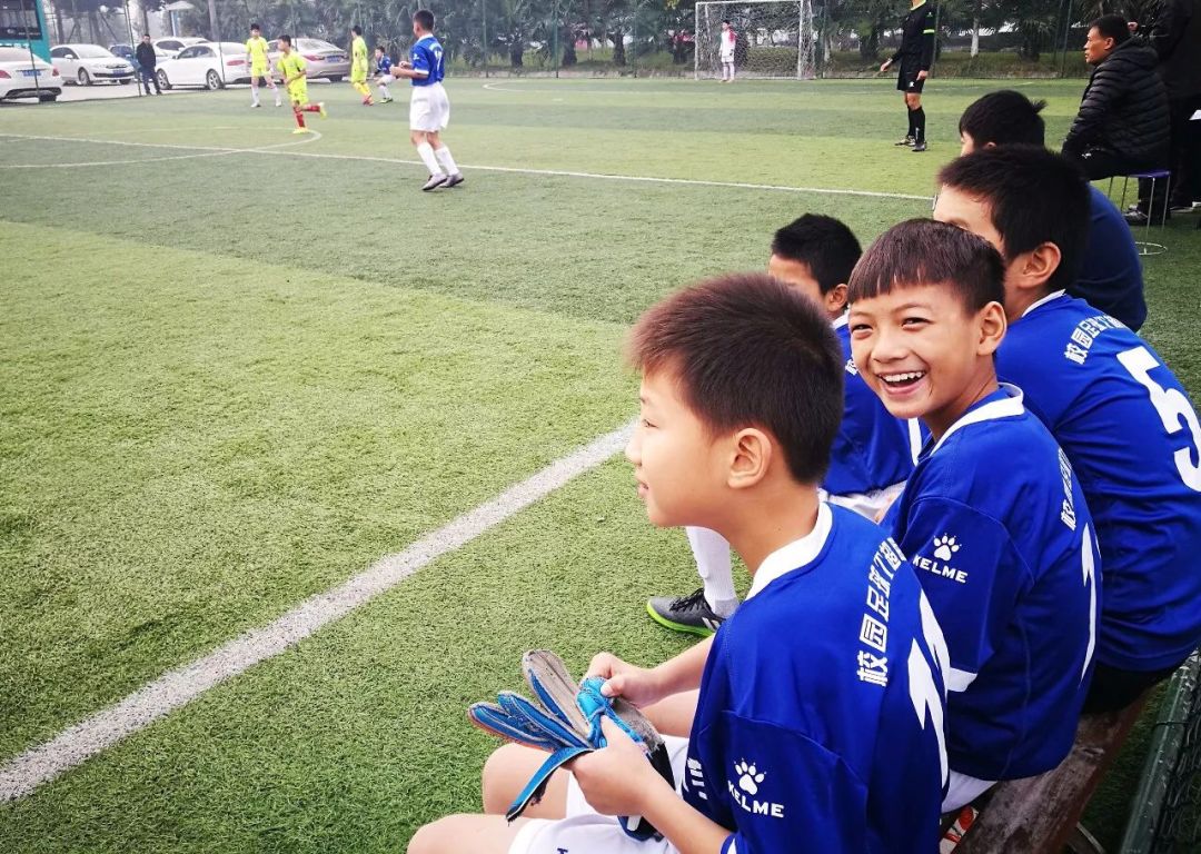 推动校园足球发展的思路,校园足球发展现状及前景