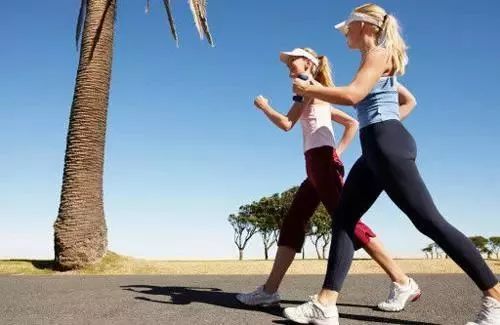 快走的正确方法和好处,快走怎样达到最好的效果