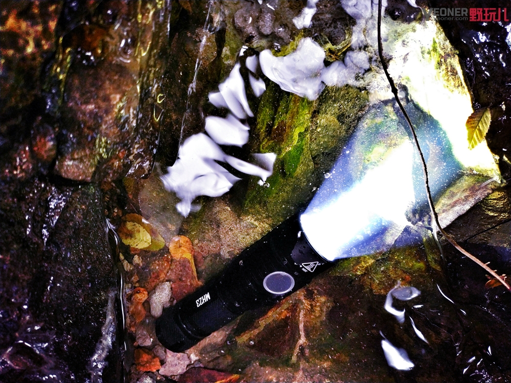 奈特科尔mh12v2和mh12se哪款好,奈特科尔mh10v2和mh12v2