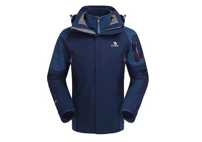 品牌户外运动冲锋衣,户外必备保暖冲锋衣