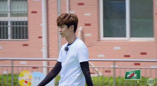 鹿晗开始踢足球了吗,鹿晗踢球怎么样