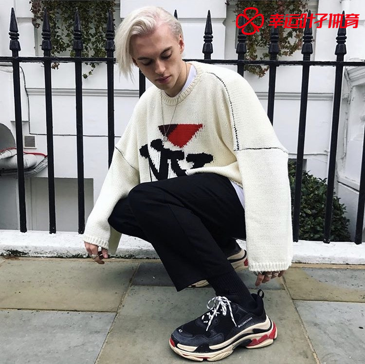 巴黎世家triples白球鞋,类似巴黎世家的复古球鞋