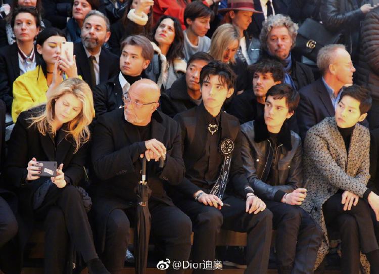 刘昊然青涩潘玮柏尴尬吴建豪乱穿衣?|2018秋冬米兰男装周成绩单