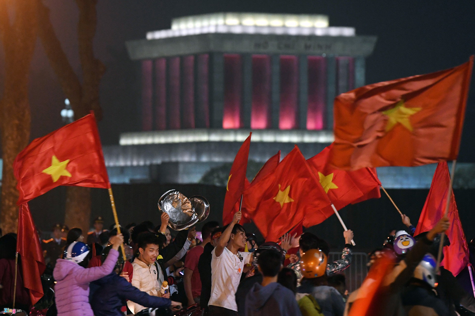 越南创造奇迹,越南欢庆男足夺冠视频