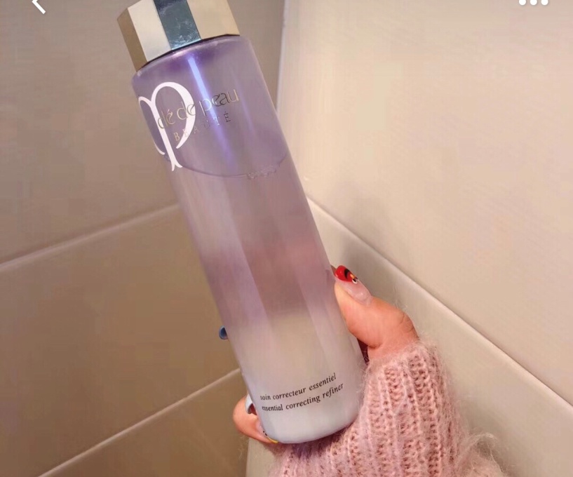 cpb护肤品和dior哪个好,cpb和雅诗兰黛护肤品哪个好用