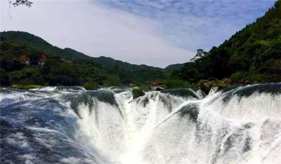 落地自驾云贵黄果树瀑布罗平油菜花元阳梯田西双版纳11日游