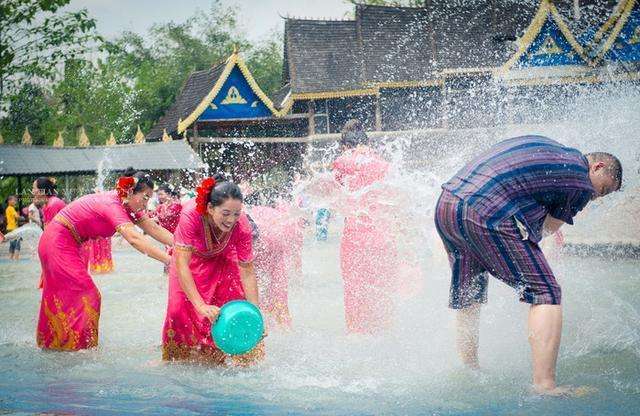 西双版纳最美公园是哪一个,西双版纳最主要景区有哪些