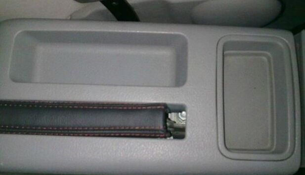 如何从轮胎上判断二手车里程,二手车调表后怎么查实际里程