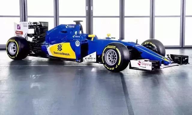 车评阿尔法罗密欧stelvio,阿尔法罗密欧拉风